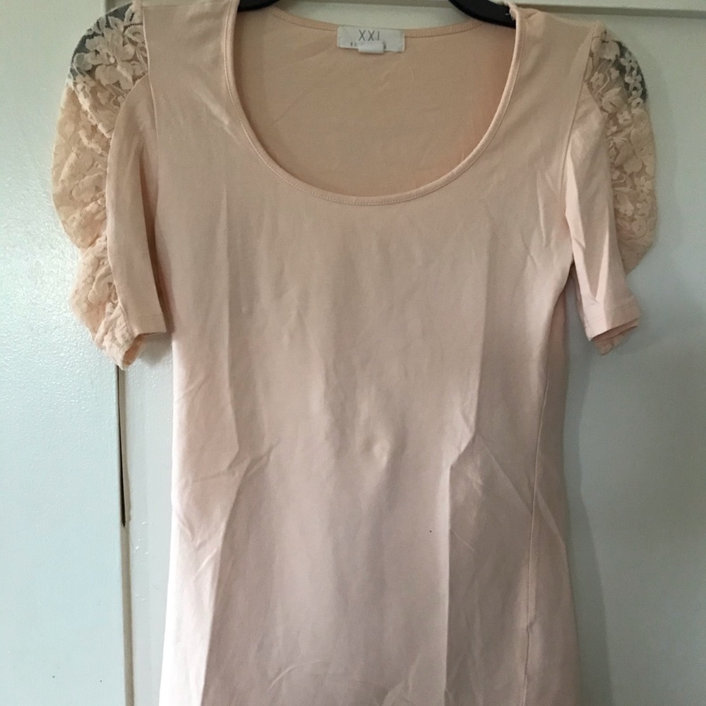 Peach Cap Sleeve shirt 💞